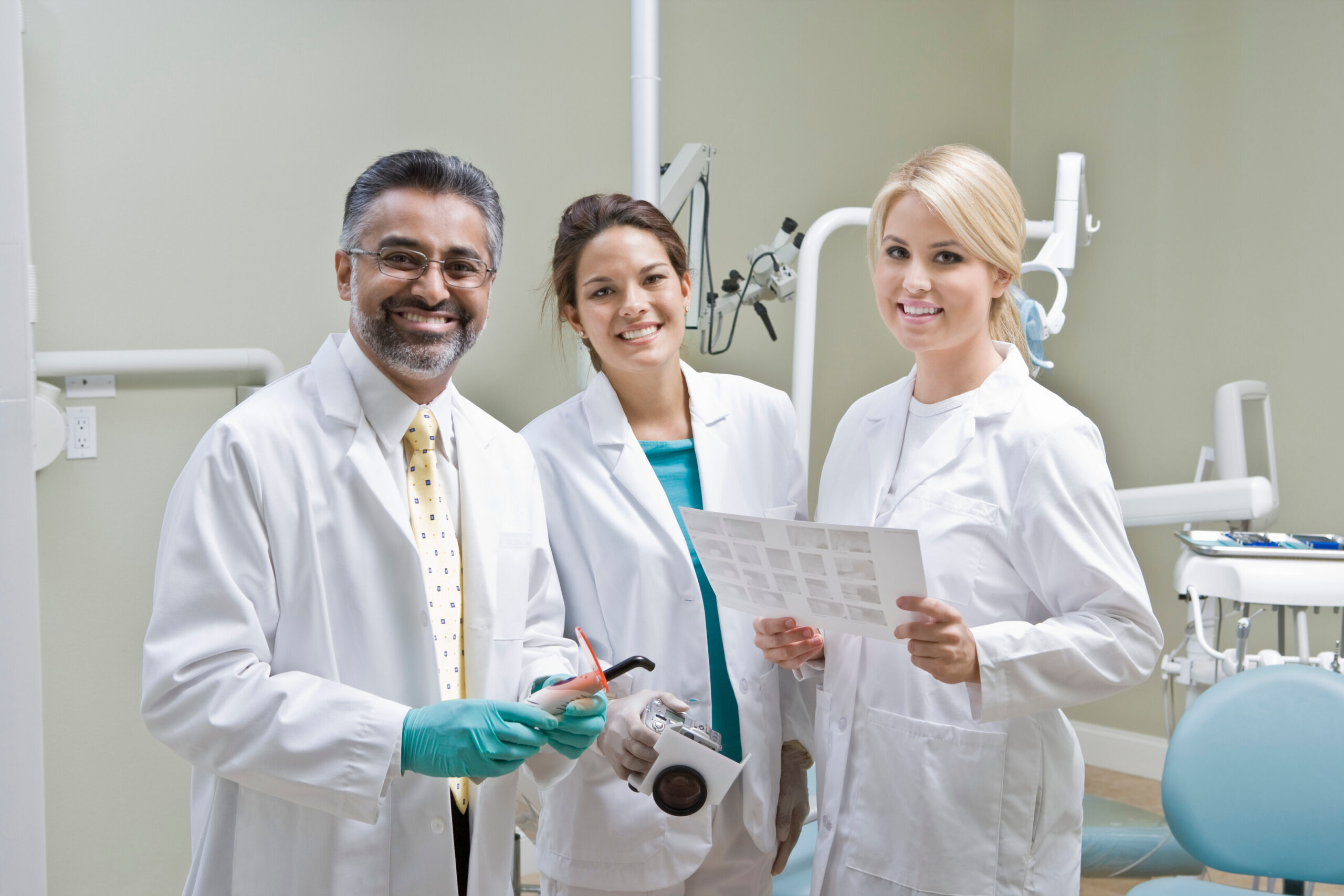 Dentist vs. Orthodontist vs. Oral Surgeon: What’s the Difference?